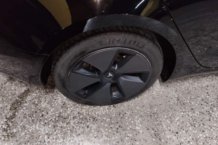 Used Tesla Model 3 2021 Standard Range Rear-Drive Upgraded Version Right Rear Wheel Hub