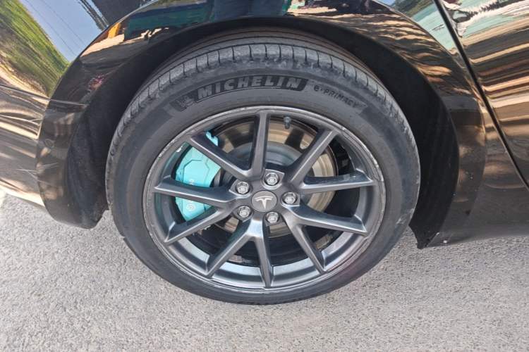 Used Tesla Model 3 2021 Standard Range Rear-Drive Upgraded Version Right Rear Wheel Hub