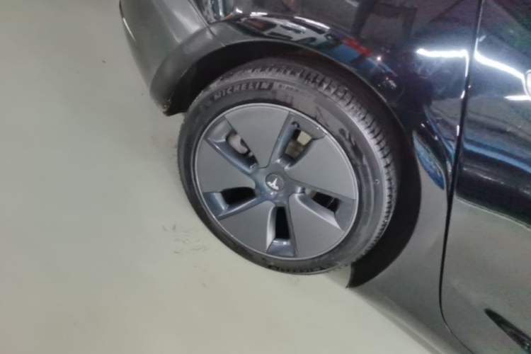 Used Tesla Model 3 2021 Standard Range Rear-Wheel Drive Upgraded Version 3D6 Right Rear Wheel Hub
