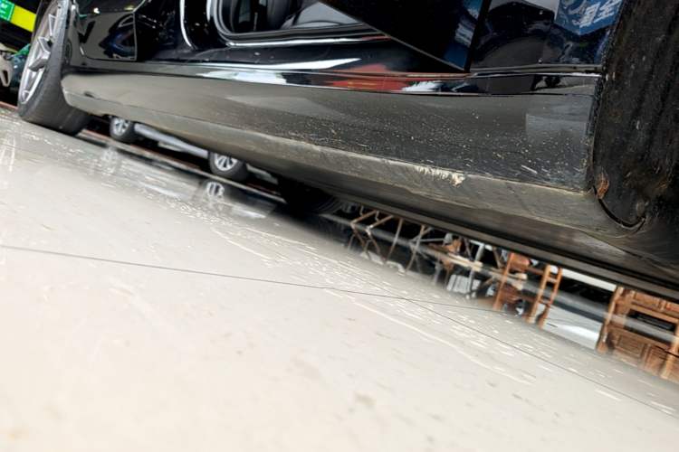 Used Tesla Model 3 2021 Standard Range Rear-Wheel Drive Upgraded Version 3D6 Right Side Sill