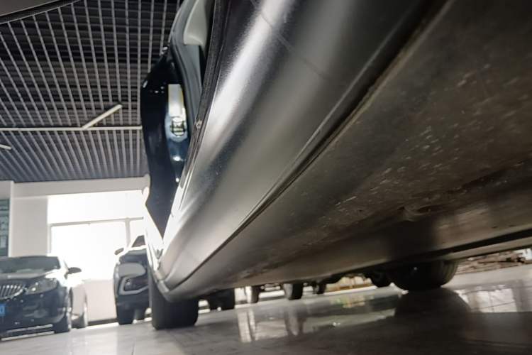 Used Tesla Model 3 2021 Standard Range Rear-Wheel Drive Upgraded Version 3D6 Right Side Sill