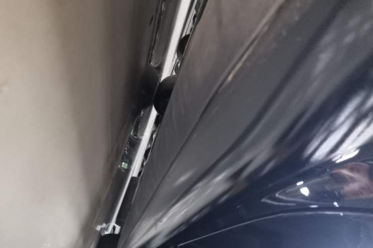 Used Tesla Model 3 2021 Standard Range Rear-Wheel Drive Upgraded Version 3D6 Right Side Sill