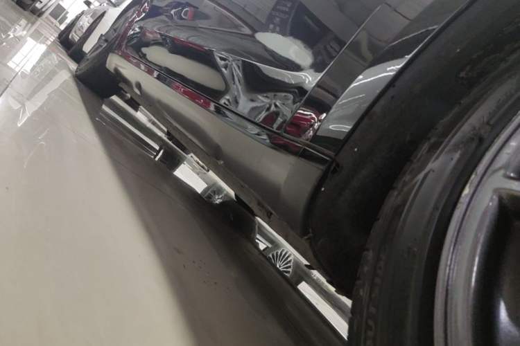 Used Tesla Model 3 2021 Standard Range Rear-Wheel Drive Upgraded Version 3D6 Right Side Sill