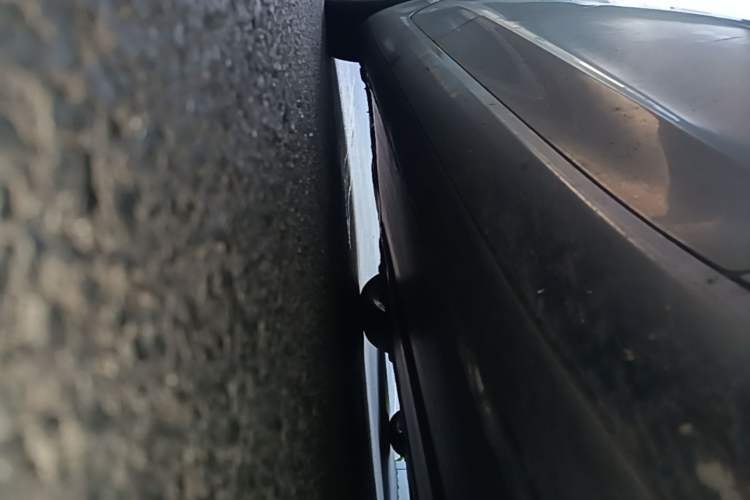 Used Tesla Model 3 2021 Revised Version II – Performance High-Performance All-Wheel-Drive Edition Right Side Sill
