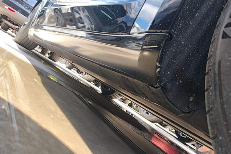 Used Tesla Model 3 2021 Standard Range Rear-Wheel Drive Upgraded Version 3D6 Right Side Sill