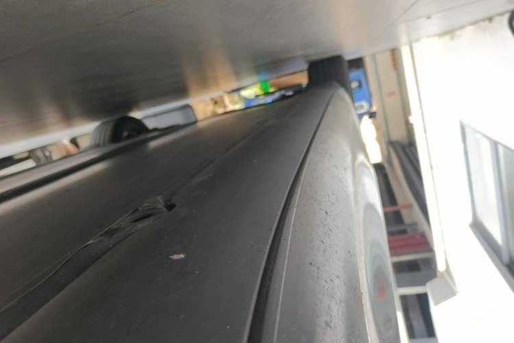 Used Tesla Model 3 2021 Standard Range Rear-Wheel Drive Upgraded Version 3D6 Right Side Sill