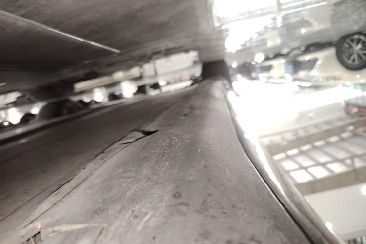 Used Tesla Model 3 2021 Standard Range Rear-Wheel Drive Upgraded Version 3D6 Right Side Sill