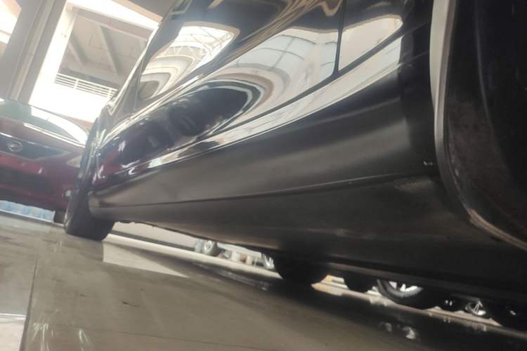Used Tesla Model 3 2021 Standard Range Rear-Drive Upgraded Version Right Side Sill