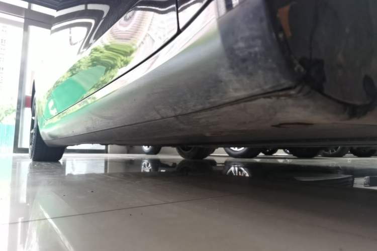 Used Tesla Model 3 2021 Standard Range Rear-Drive Upgraded Version Right Side Sill