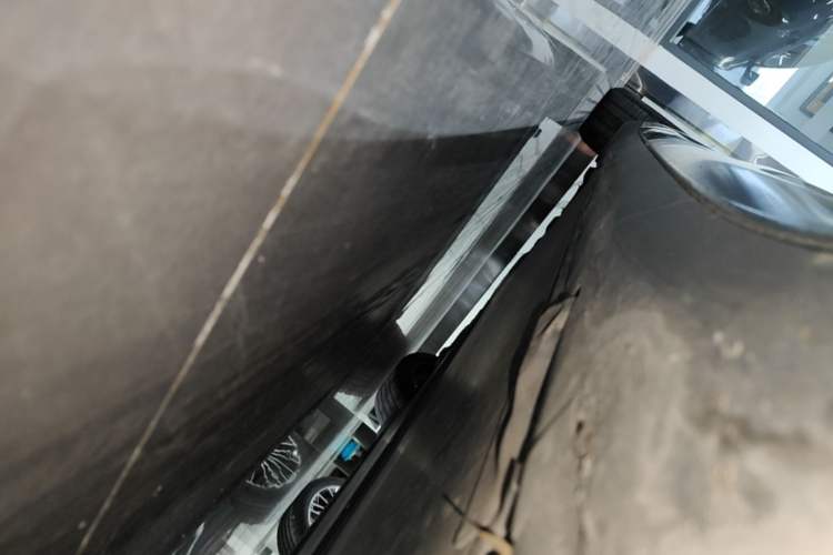 Used Tesla Model 3 2021 Standard Range Rear-Wheel Drive Upgraded Version 3D6 Right Side Sill