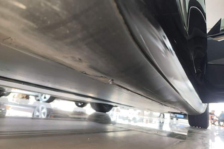 Used Tesla Model 3 2021 Standard Range Rear-Drive Upgraded Version Right Side Sill