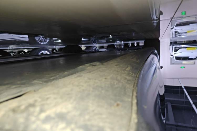 Used Tesla Model 3 2021 Standard Range Rear-Wheel Drive Upgraded Version 3D6 Right Side Sill
