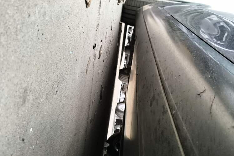 Used Tesla Model 3 2021 Standard Range Rear-Drive Upgraded Version Right Side Sill