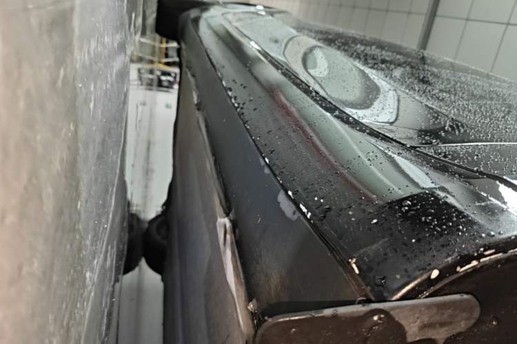 Used Tesla Model 3 2021 Performance High-Performance All-Wheel-Drive Version 3D6 Right Side Sill