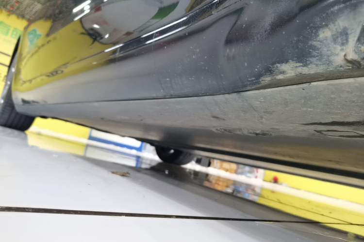 Used Tesla Model 3 2021 Standard Range Rear-Wheel Drive Upgraded Version 3D6 Right Side Sill