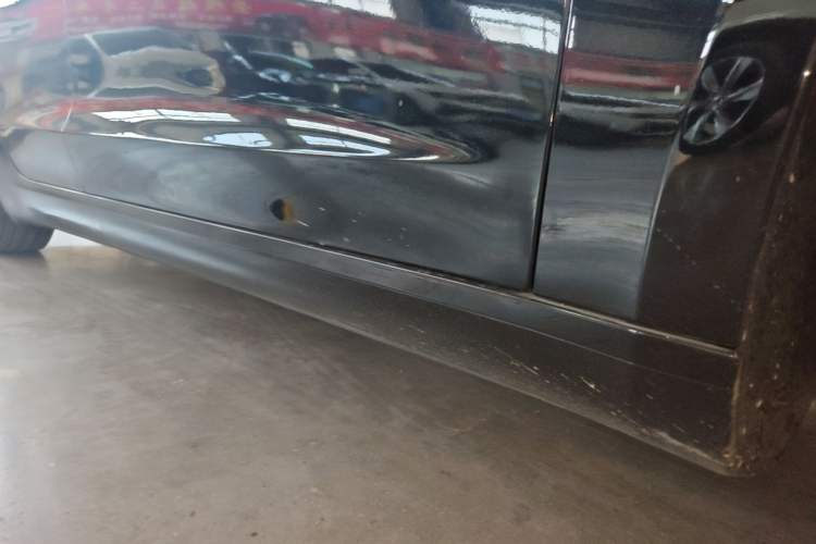 Used Tesla Model 3 2021 Standard Range Rear-Drive Upgraded Version Right Side Sill