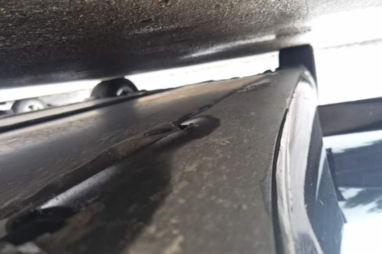 Used Tesla Model 3 2021 Standard Range Rear-Drive Upgraded Version Right Side Sill