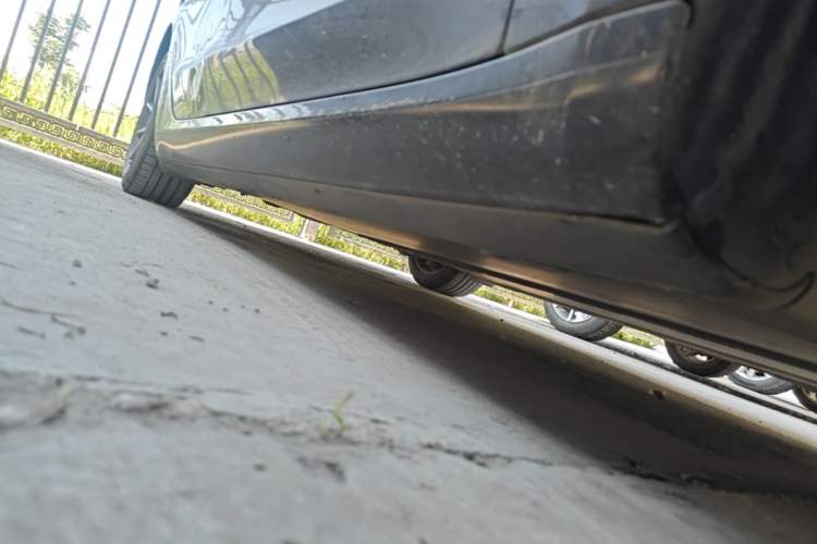 Used Tesla Model 3 2021 Standard Range Rear-Drive Upgraded Version Right Side Sill