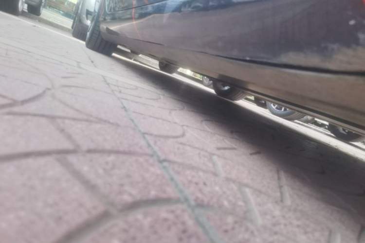Used Tesla Model 3 2021 Performance High-Performance All-Wheel-Drive Version 3D6 Right Side Sill