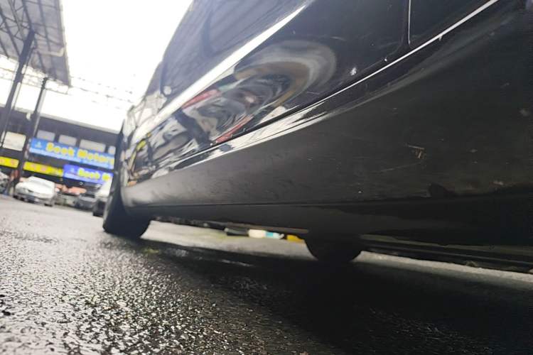 Used Tesla Model 3 2021 Standard Range Rear-Wheel Drive Upgraded Version 3D6 Right Side Sill