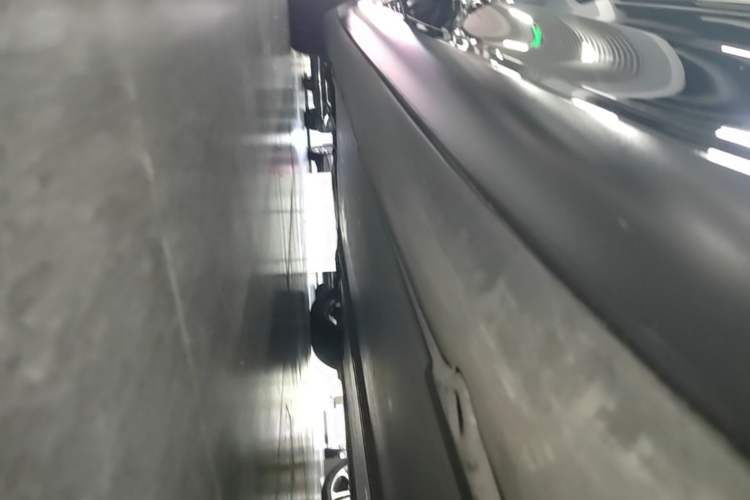 Used Tesla Model 3 2021 Standard Range Rear-Drive Upgraded Version Right Side Sill