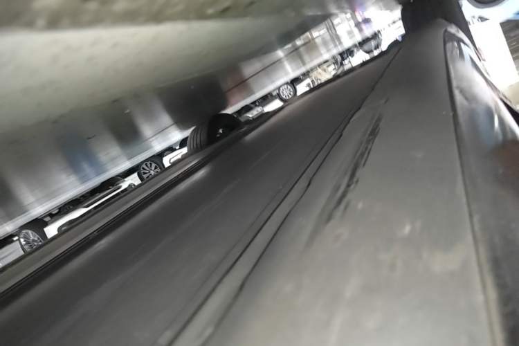 Used Tesla Model 3 2021 Standard Range Rear-Wheel Drive Upgraded Version 3D6 Right Side Sill