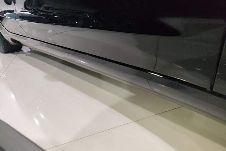 Used Tesla Model 3 2021 Standard Range Rear-Drive Upgraded Version Right Side Sill