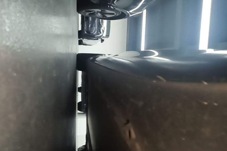 Used Tesla Model 3 2021 Revised Performance Version with All-Wheel Drive 3D1 Right Side Sill