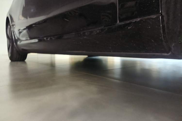 Used Tesla Model 3 2021 Standard Range Rear-Drive Upgraded Version Right Side Sill