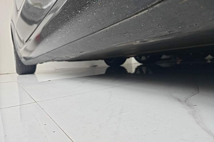 Used Tesla Model 3 2021 Standard Range Rear-Wheel Drive Upgraded Version 3D6 Right Side Sill