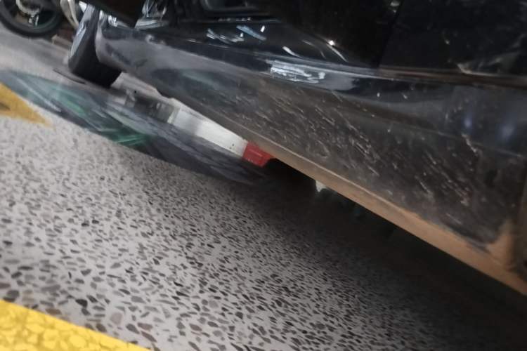 Used Tesla Model 3 2021 Standard Range Rear-Wheel Drive Upgraded Version 3D6 Right Side Sill