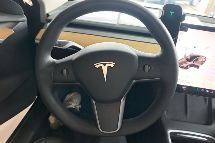 Used Tesla Model 3 2021 Standard Range Rear-Wheel Drive Upgraded Version 3D6 Steering Wheel