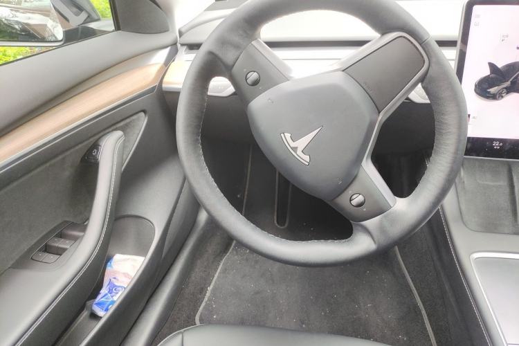 Used Tesla Model 3 2021 Standard Range Rear-Wheel Drive Upgraded Version 3D6 Steering Wheel