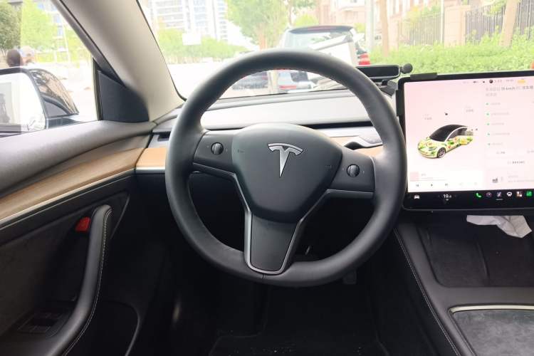 Used Tesla Model 3 2021 Standard Range Rear-Wheel Drive Upgraded Version 3D6 Steering Wheel