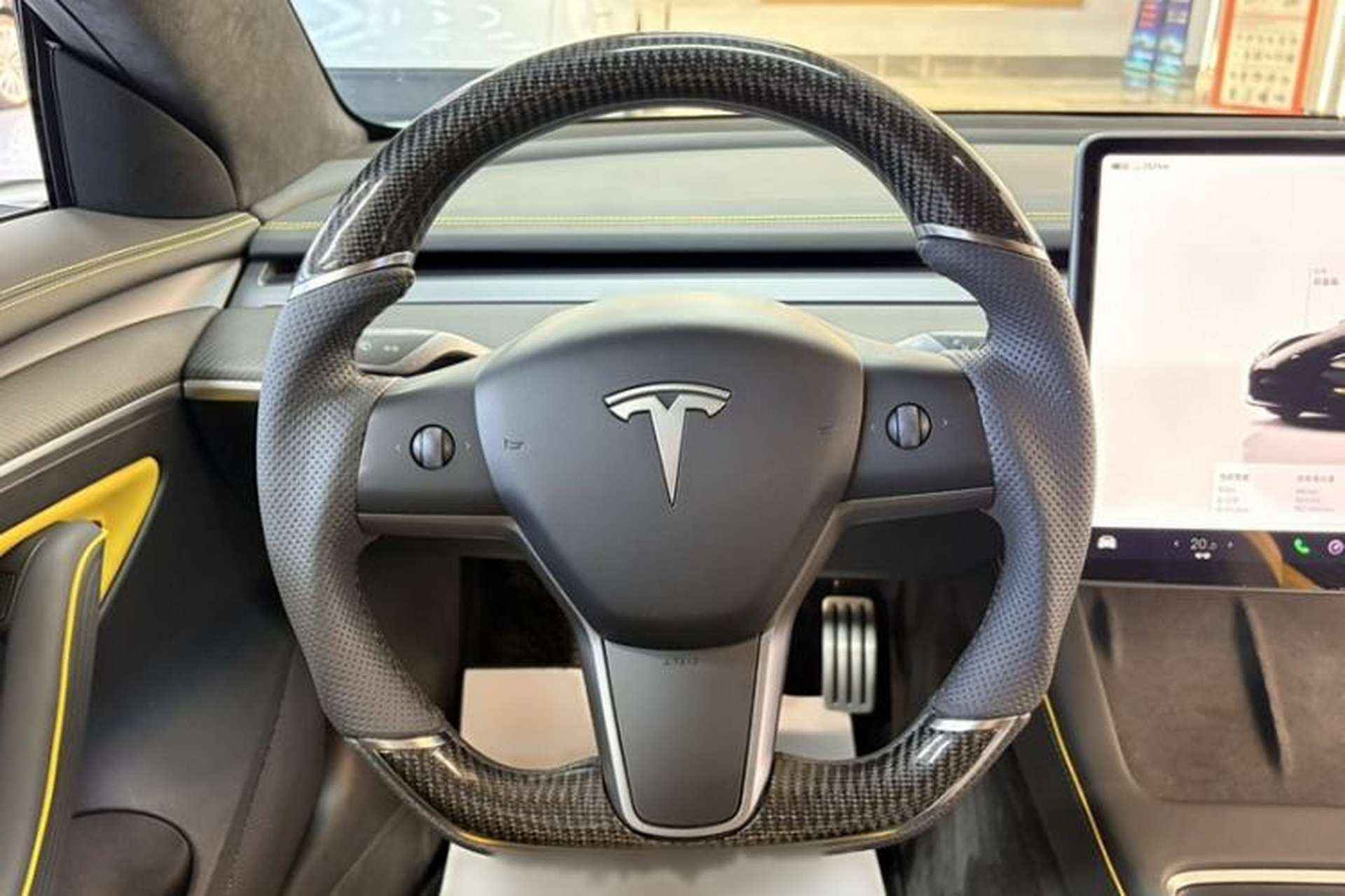 Used Tesla Model 3 2021 Revised Version II – Performance High-Performance All-Wheel-Drive Edition Steering Wheel