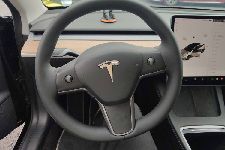 Used Tesla Model 3 2021 Performance High-Performance All-Wheel-Drive Version 3D6 Steering Wheel