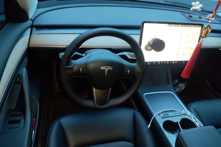 Used Tesla Model 3 2021 Standard Range Rear-Wheel Drive Upgraded Version 3D6 Steering Wheel