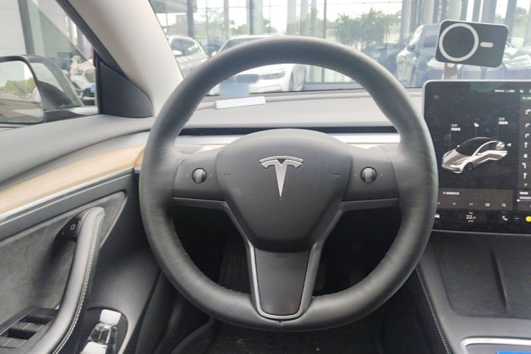 Used Tesla Model 3 2021 Standard Range Rear-Wheel Drive Upgraded Version 3D6 Steering Wheel