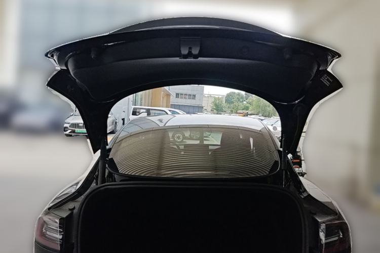 Used Tesla Model 3 2021 Revised Version II – Performance High-Performance All-Wheel-Drive Edition Trunk