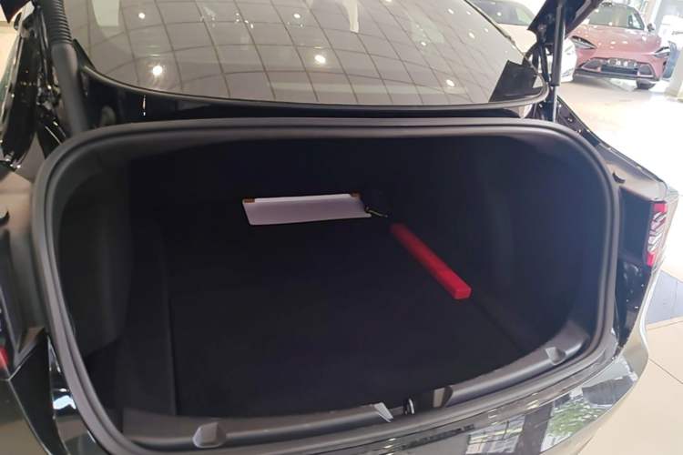 Used Tesla Model 3 2021 Standard Range Rear-Drive Upgraded Version Trunk