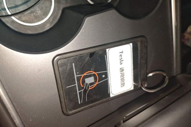 Used Tesla Model 3 2021 Standard Range Rear-Wheel Drive Upgraded Version 3D6 Vehicle Key