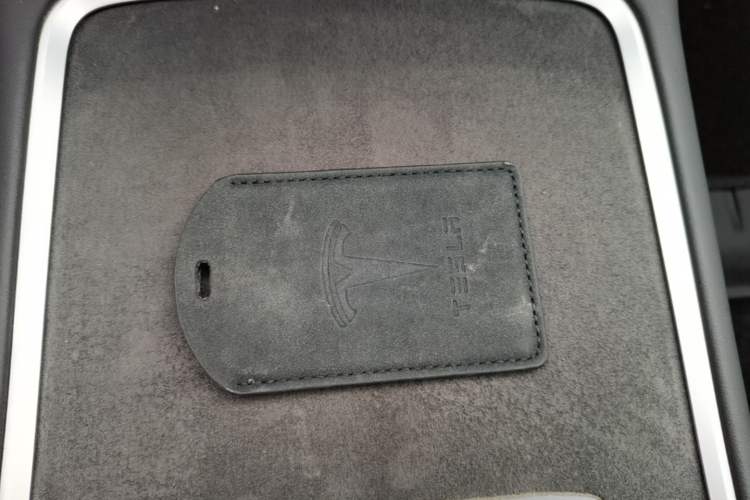 Used Tesla Model 3 2021 Standard Range Rear-Wheel Drive Upgraded Version 3D6 Vehicle Key