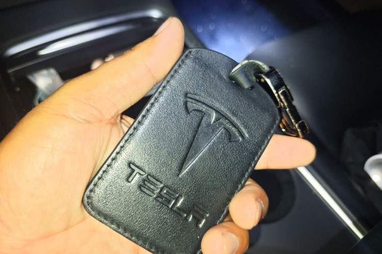 Used Tesla Model 3 2021 Standard Range Rear-Wheel Drive Upgraded Version 3D6 Vehicle Key
