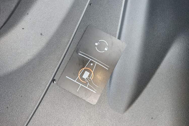 Used Tesla Model 3 2021 Standard Range Rear-Wheel Drive Upgraded Version 3D6 Vehicle Key