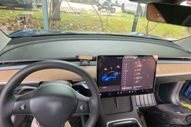 Used Tesla Model 3 2021 Revised Version Standard Range Rear-Wheel Drive Upgraded Edition 3D1 Center Console