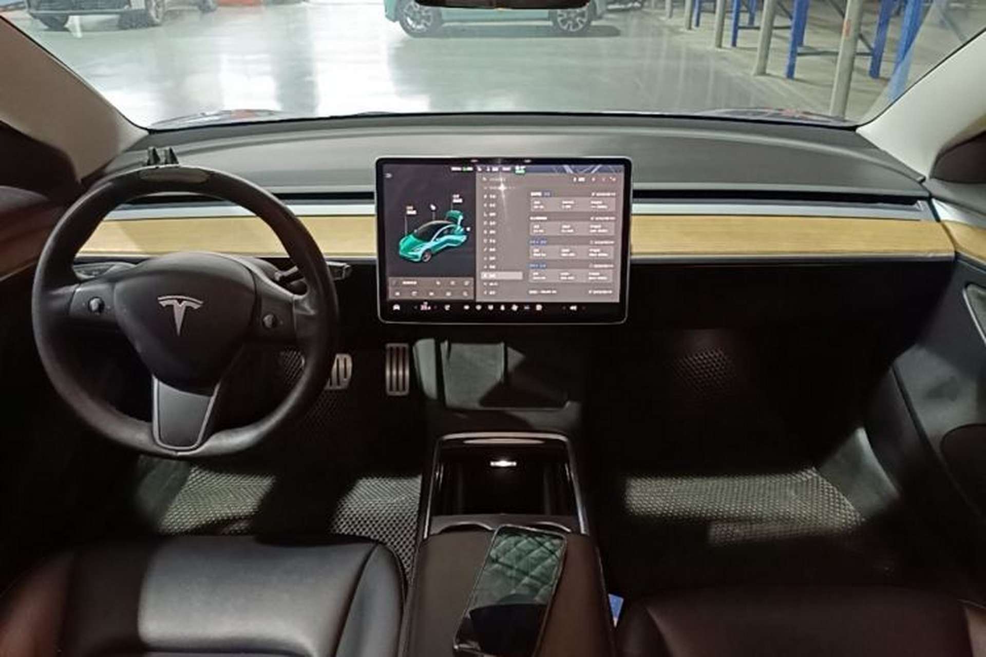 Used Tesla Model 3 2021 Performance High-Performance All-Wheel-Drive Version 3D6 Center Console