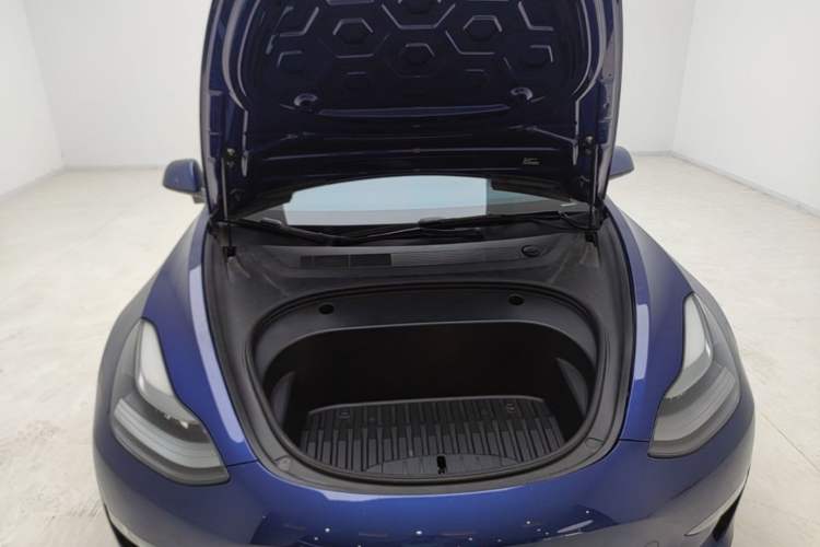 Used Tesla Model 3 2021 Performance High-Performance All-Wheel-Drive Version Engine Bay