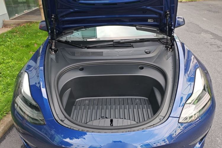 Used Tesla Model 3 2021 Revised Version II – Performance High-Performance All-Wheel-Drive Edition Engine Bay