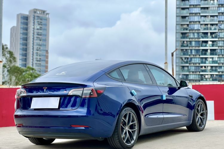 Used Tesla Model 3 2021 Performance High-Performance All-Wheel-Drive Version Exterior 3