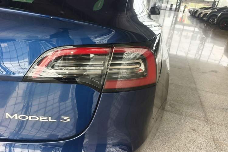 Used Tesla Model 3 2021 Standard Range Rear-Wheel Drive Upgraded Version 3D6 Exterior 3